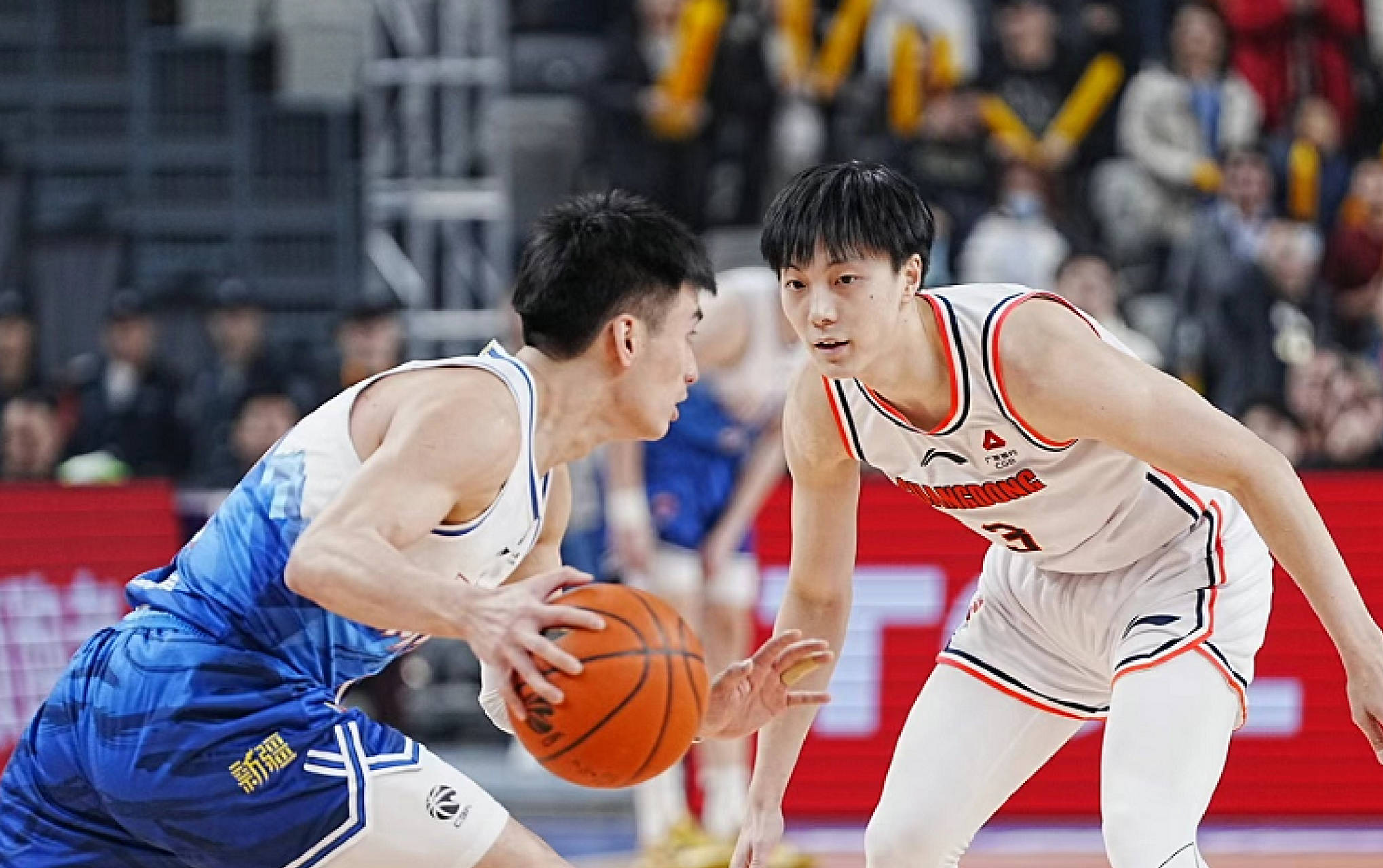 开云娱乐入口-包含山东男篮发布备战花絮，加时末段止住颓势，NBA常规赛任务艰巨，球探报告显示潜力的词条